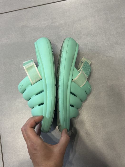 Ugg босоніжки