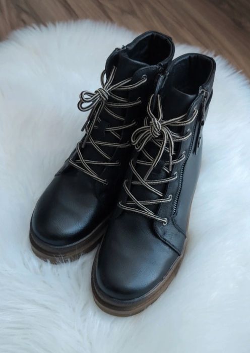 Buty zimowe damskie, trapery 38.