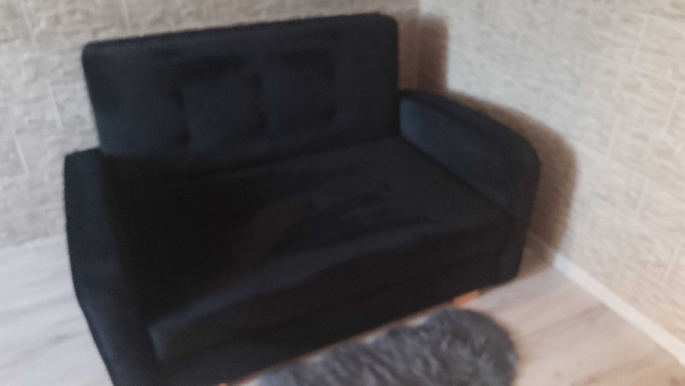 Sofa dwuosobowa czarna