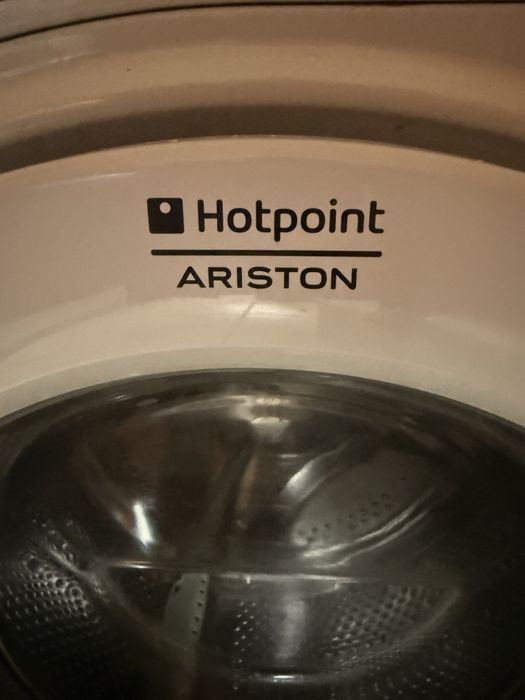 Пральна машина автомат Hotpoint Ariston
