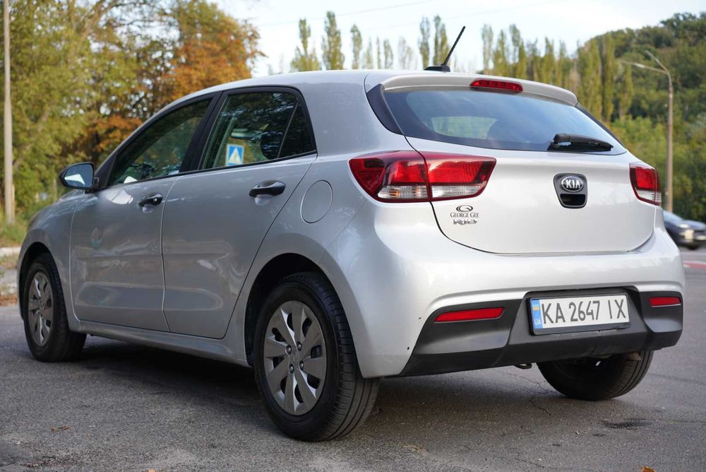 KIA RIO 2017 рік