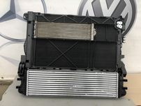 Радиатор радіатор дифузор вентилятор інтеркулер Mercedes Vito W447