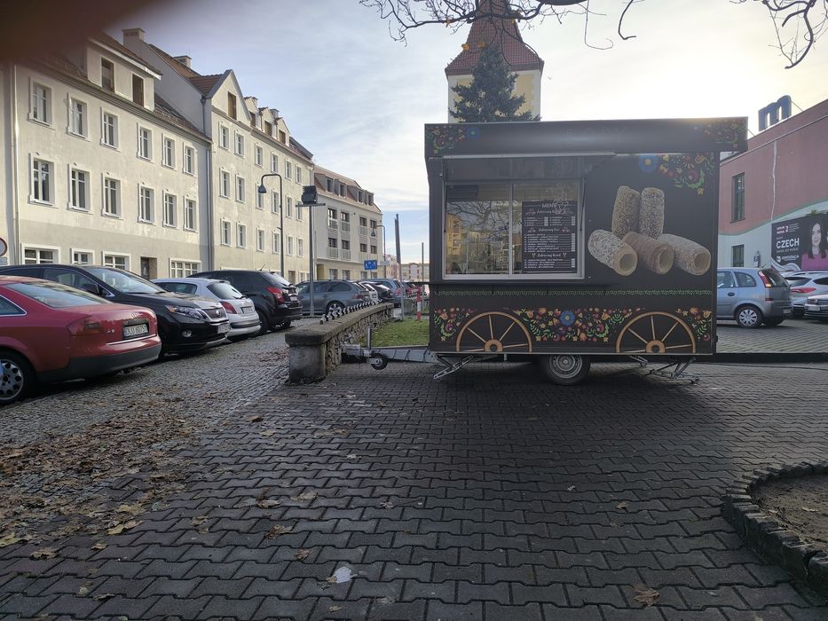 Przyczepa gastronomiczna do wypieku kolaczy wegierskich