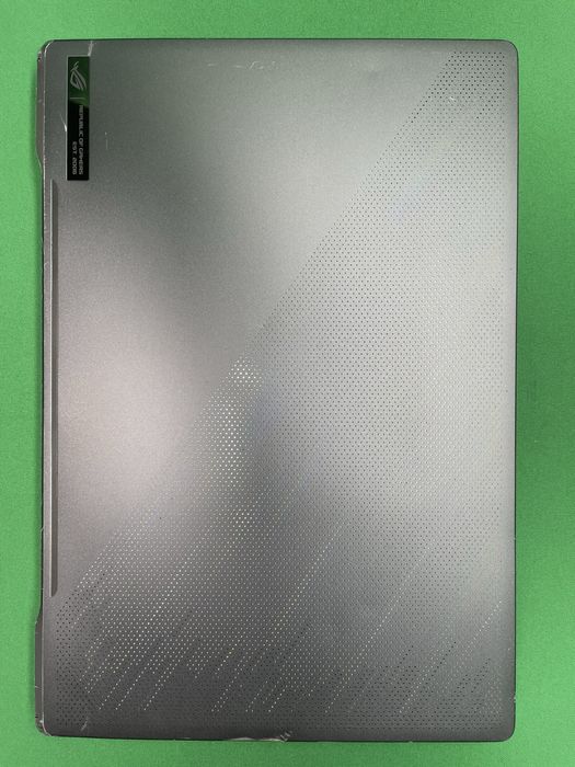 Asus ROG Zephyrus G15 R9 5900HS/ Rtx 3070 8 gb/16 gb/ 1 tb ssd/144