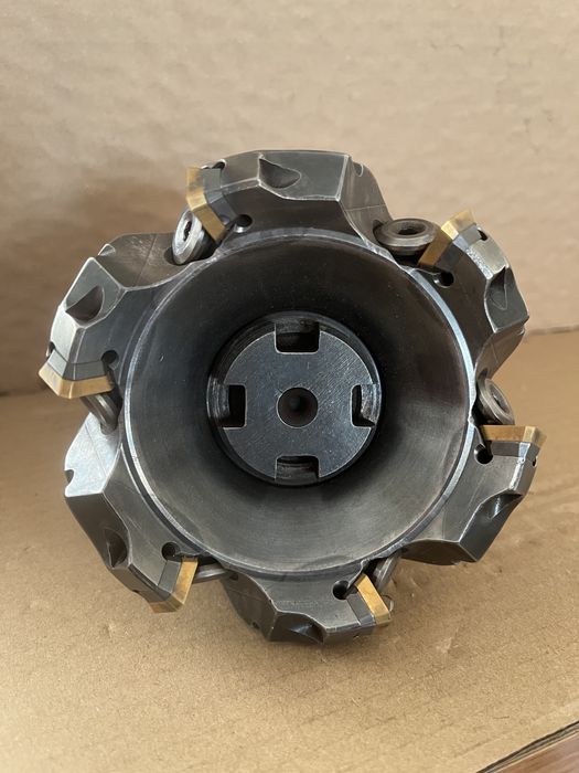 Głowica czołowa SECO R220 z oprawką