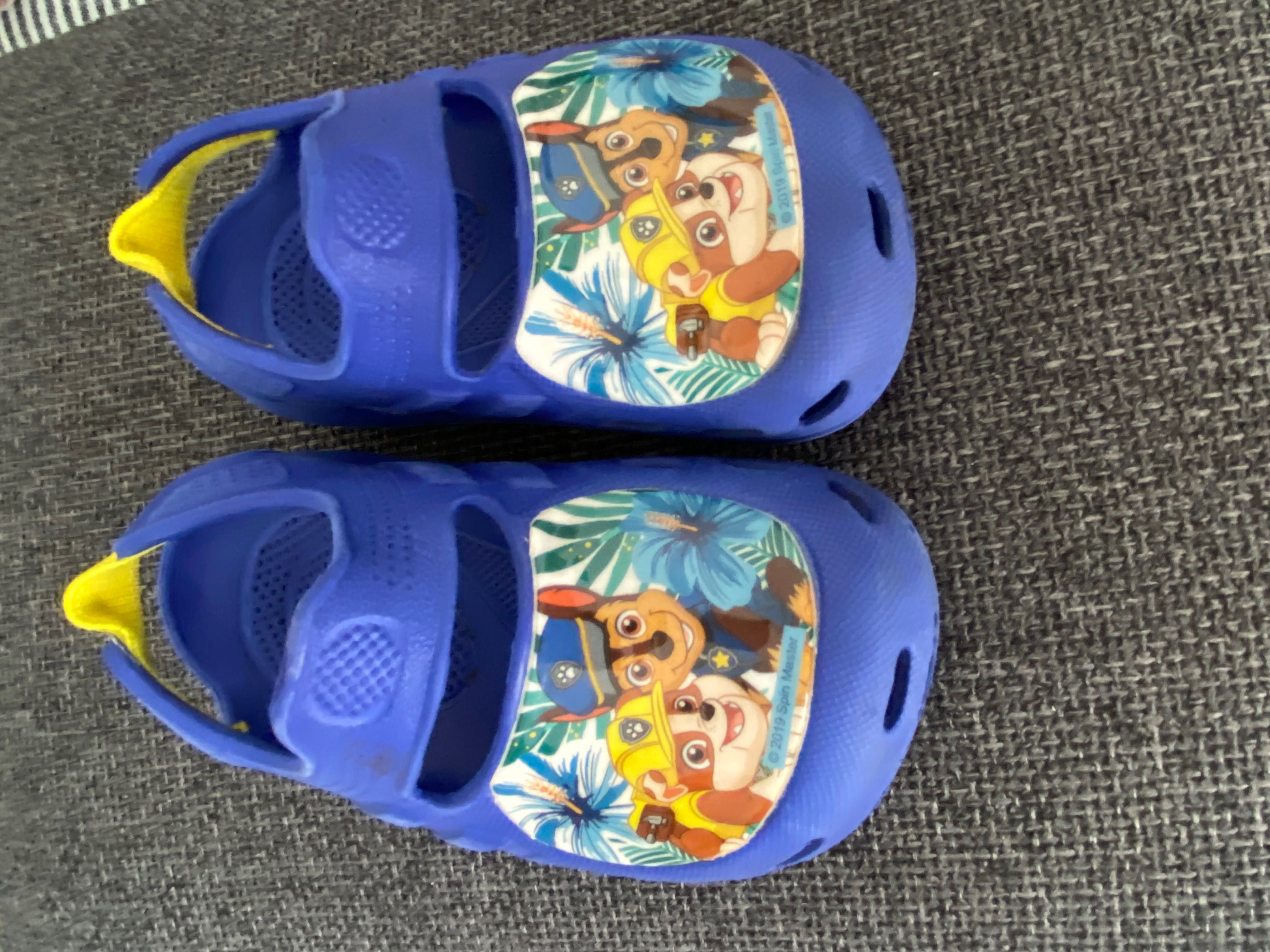 Sandálias tipo crocs patrulha pata tam.23