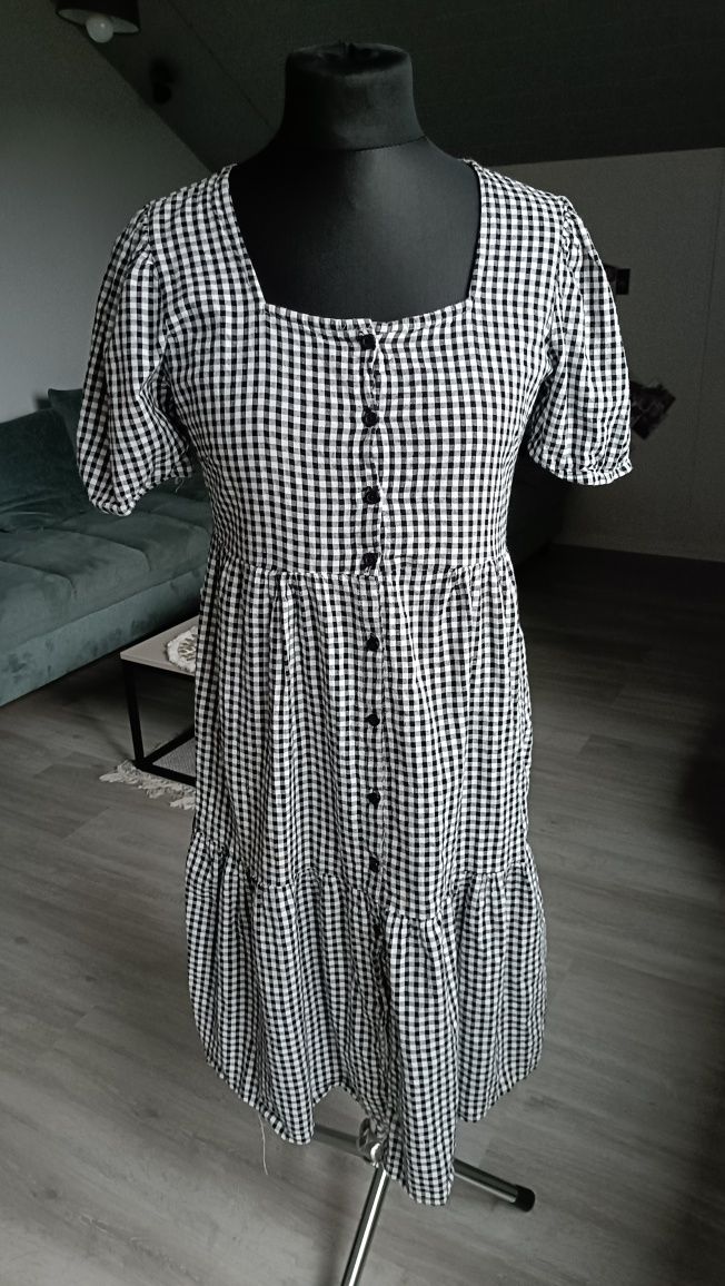 Sukienka w kratkę S M 36 38 modne rękawy bufki trapezowa