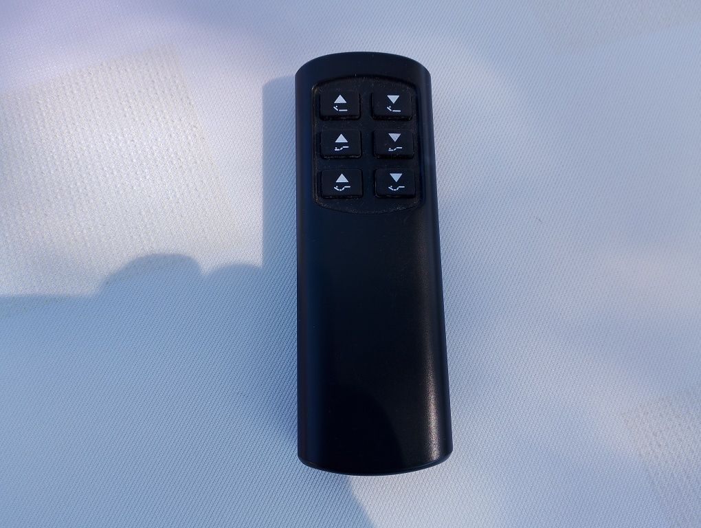 Łóżko tapicerowane regulowane elektrycznie (pilot) 100x200+materac