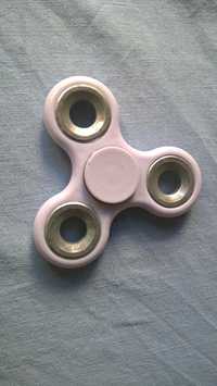 Fidget spinner branco (portes incluídos)