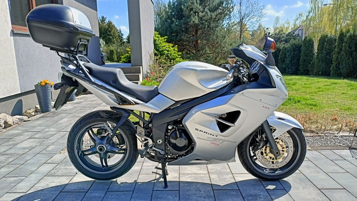 Triumph Sprint ST 1050 ABS 3Kufry 37tys Bardzo Ładny Prywatnie !!!