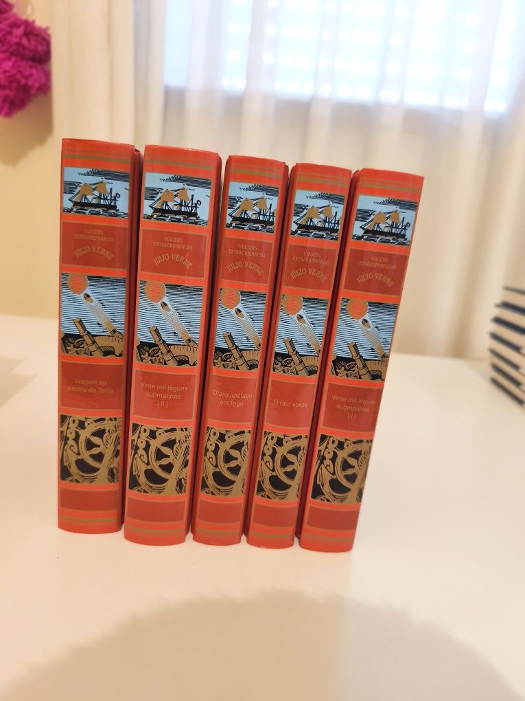 Vários livros de coleção