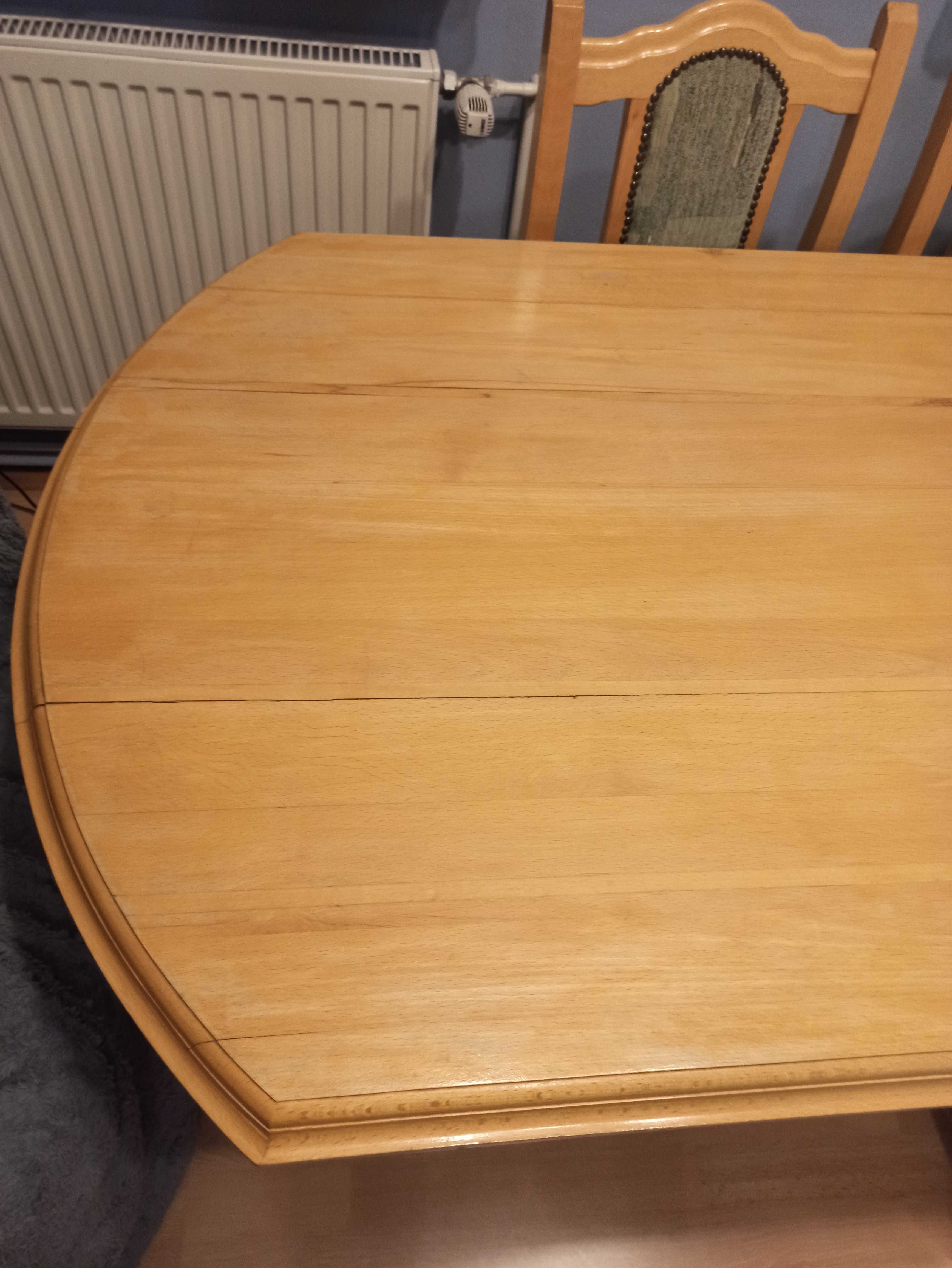 Stół i krzesła zrobione z bukowiny. Lite drewno buk. Wymiar 200x90x77