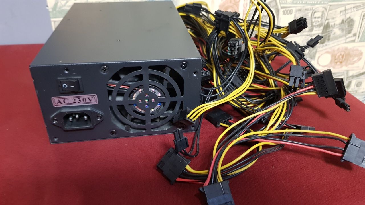 Zasilacz Qoltec Bitcoin Miner ATX 2000 W, 80 Plus Gold