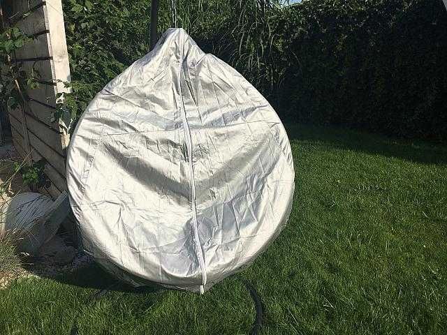 Pokrowiec srebrny  na fotel kokon.