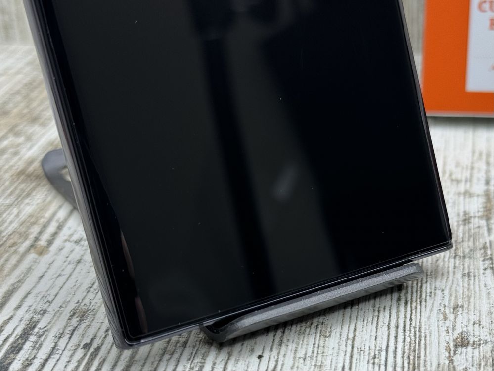 ТОП‼️Стекло Mietubl UV на Samsung S23 Ultra. На УФ клею