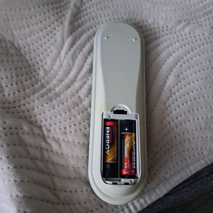 Телевізор Sharp, 32 діагональ