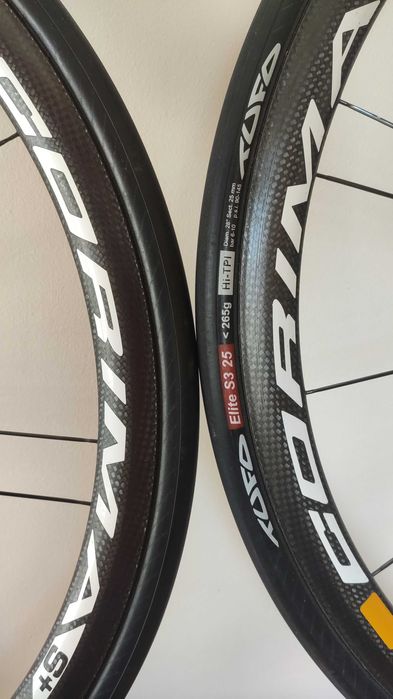 Super lekkie karbonowe koła szosowe