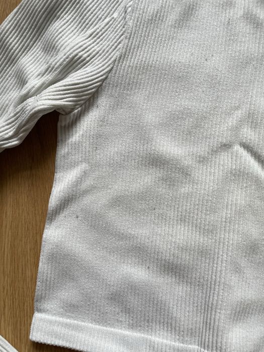 krótka biała koszulka