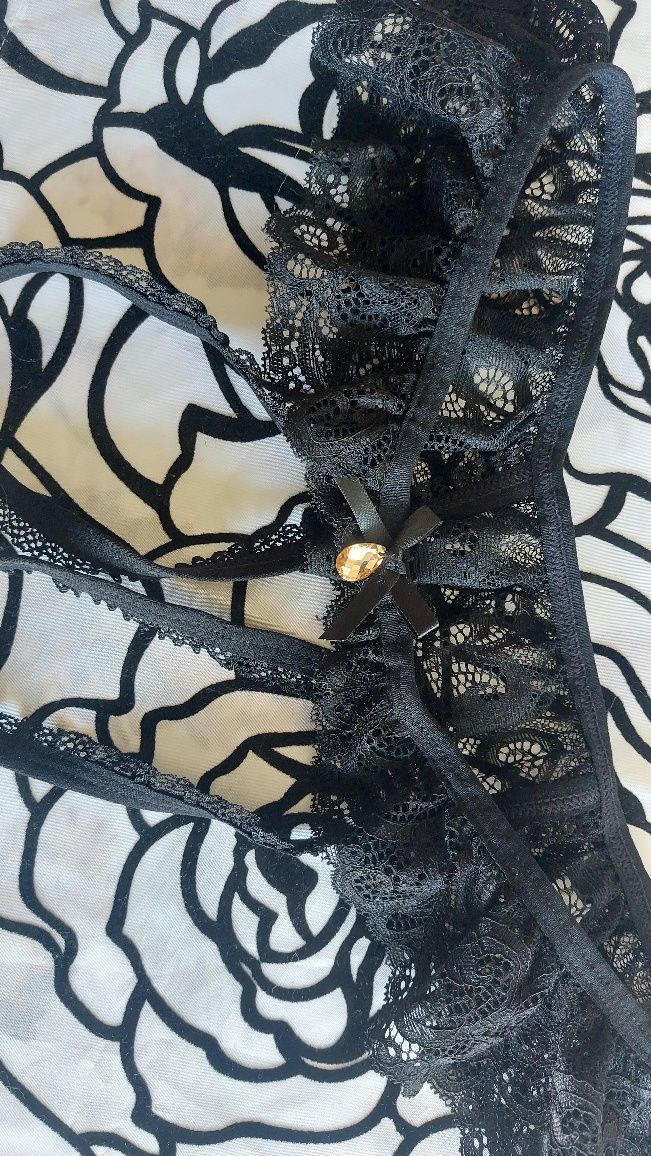 Stringi damskie rozm S/M