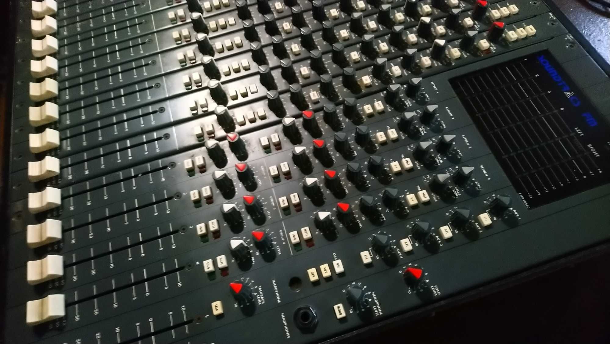 Soundtracs FM (FMP 1058C) Mixer