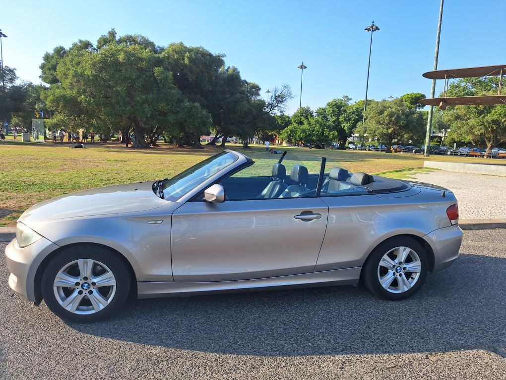 Bmw  118D Cabriolet  Ano 2010.