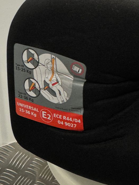 Cadeira elevatória "boost seat" de criança para carro