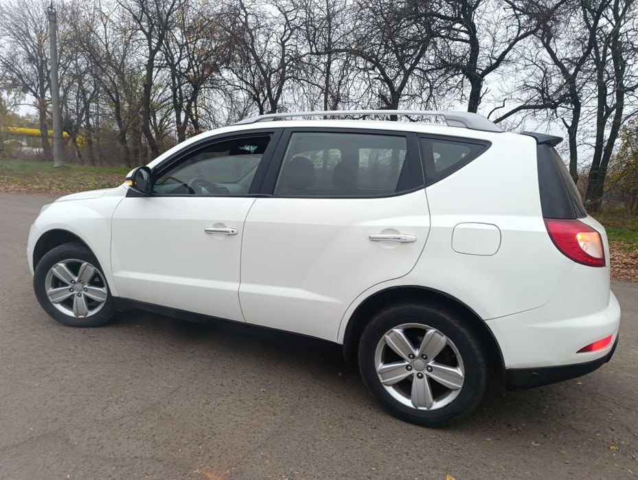 Срочно недорого geely emgrand x7