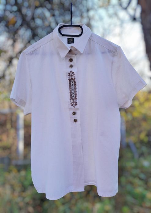 Вінтажна австрійська чоловіча сорочка в етно стилі