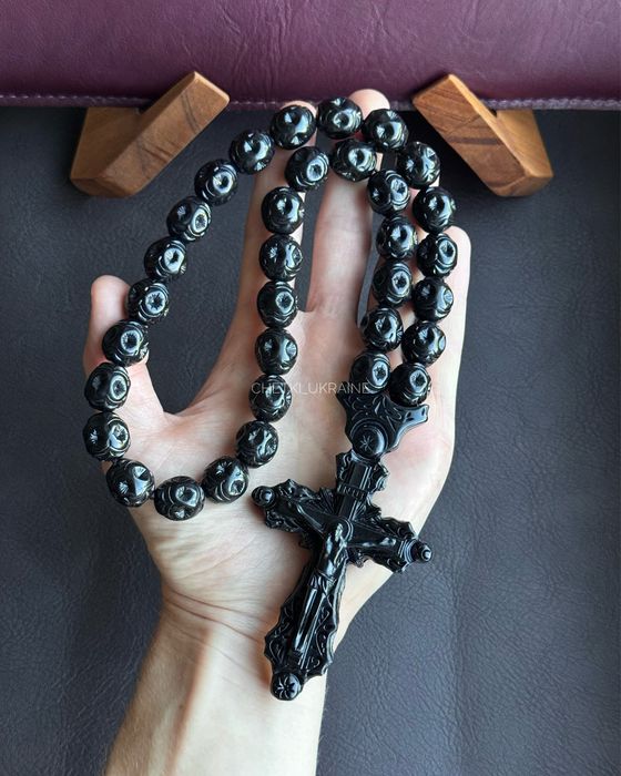 Чотки з хрестом в машину на дзеркало Четки из эпоксидной смолы в авто