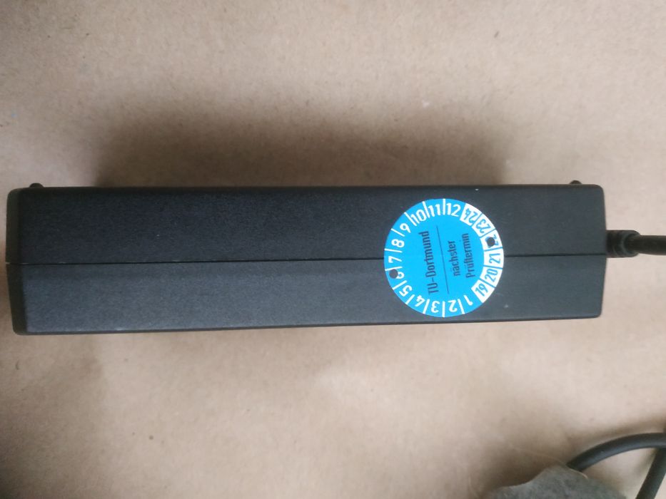 Адаптер(зарядное устройство) Lenovo.