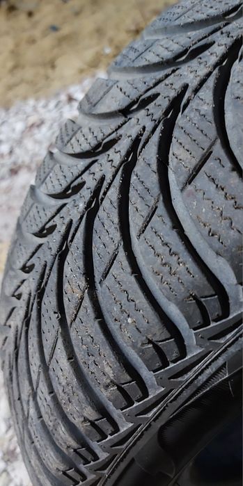 Opona Goodyear R14, profil 175/65-zima