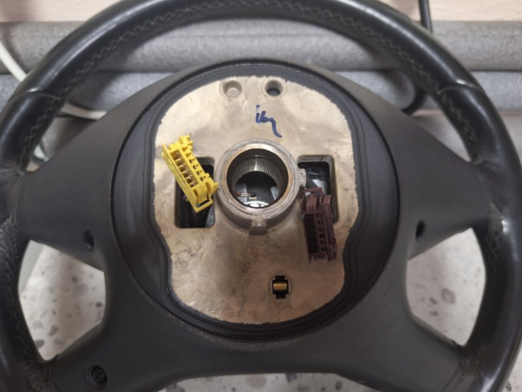 Kierownica mercedes w212 asystent pasa ruchu
