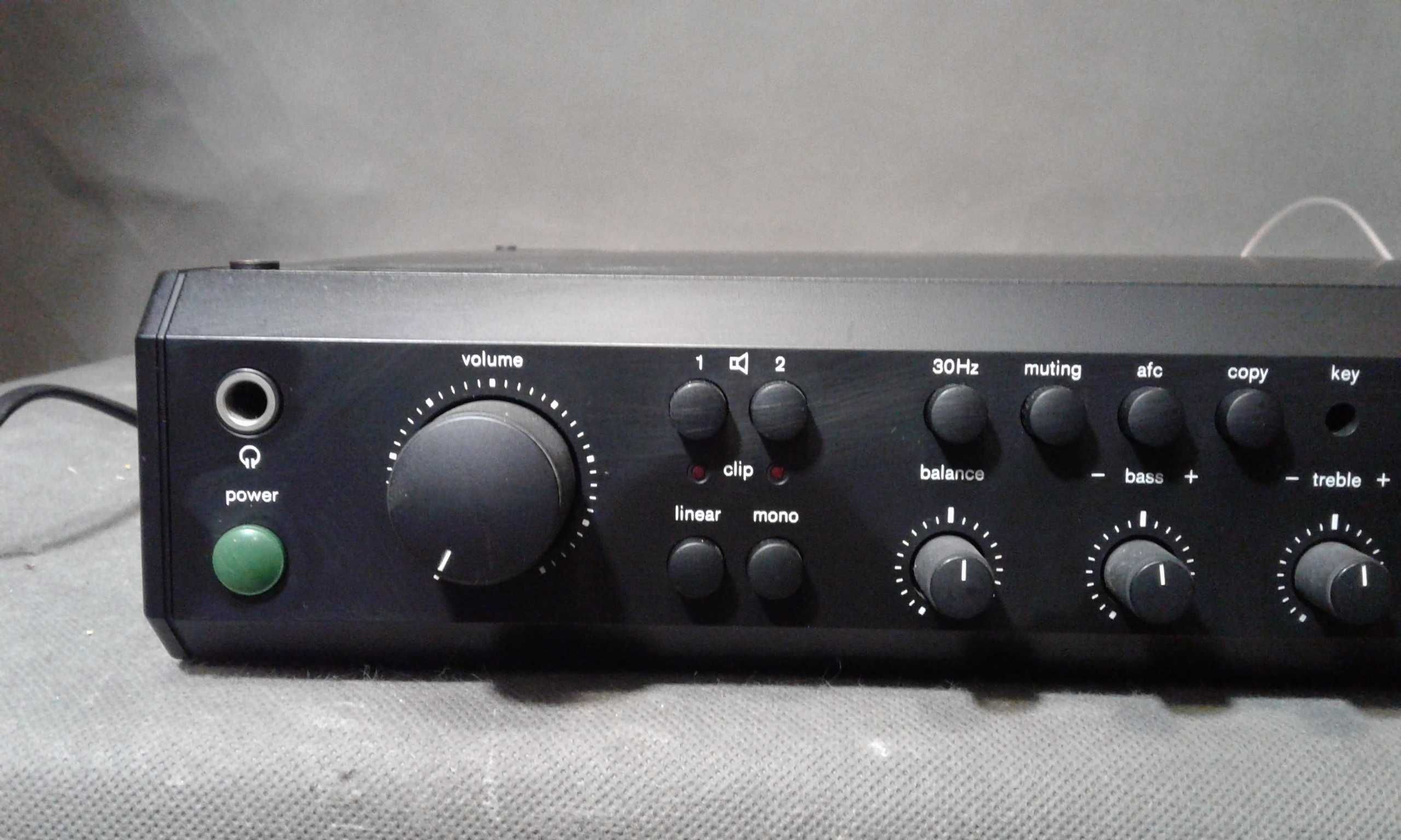 BRAUN R1,amplituner stereo