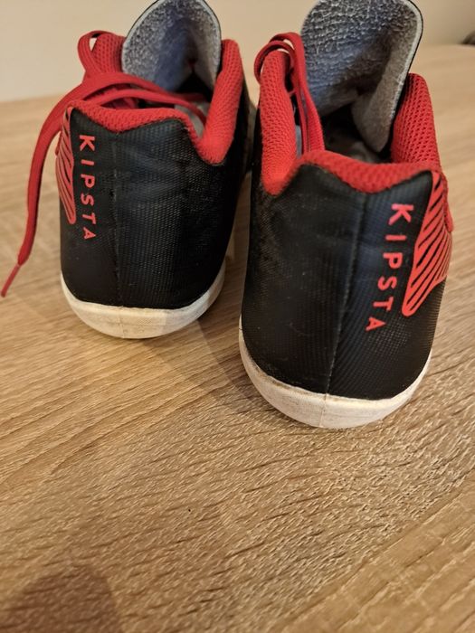 Buty korki do gry w piłkę nożną