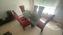 Mesa em vidro e madeira
