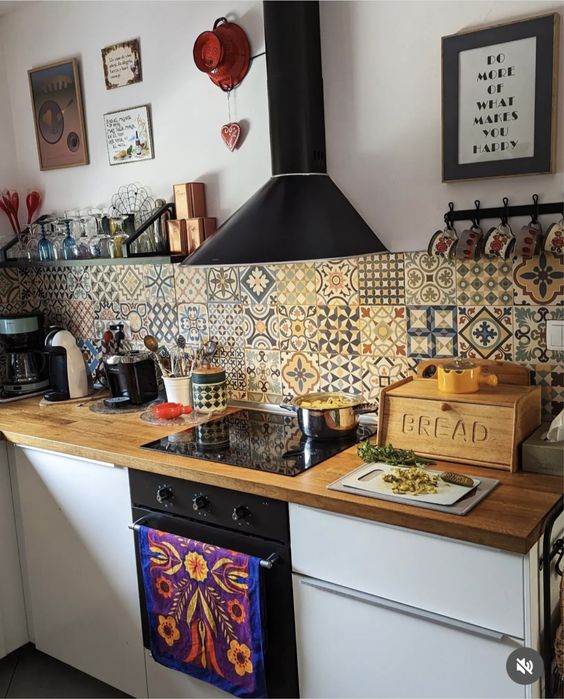 Piekny dom nad jeziorem z kominkiem 145m2, 4 sypialnie, ogród iglasty