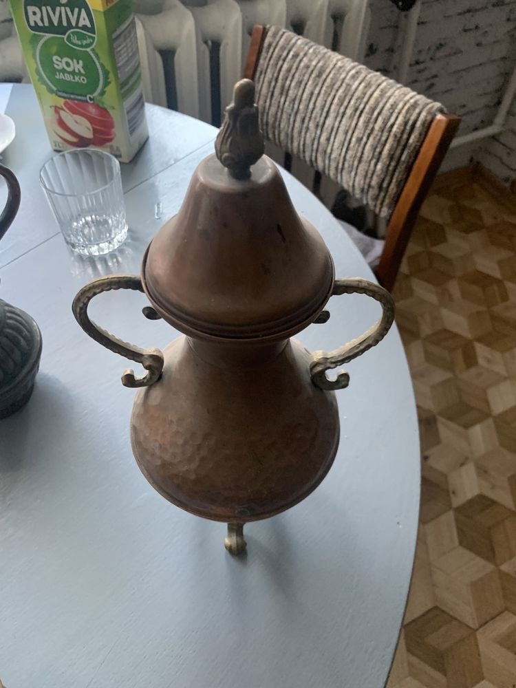 Stare naczynia miedziane