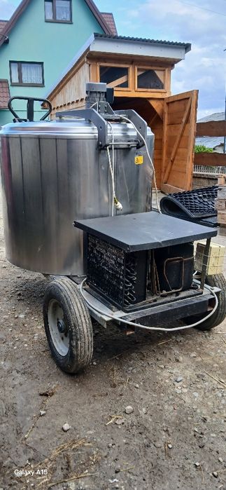 Sprzedam  chłodnie na mleko