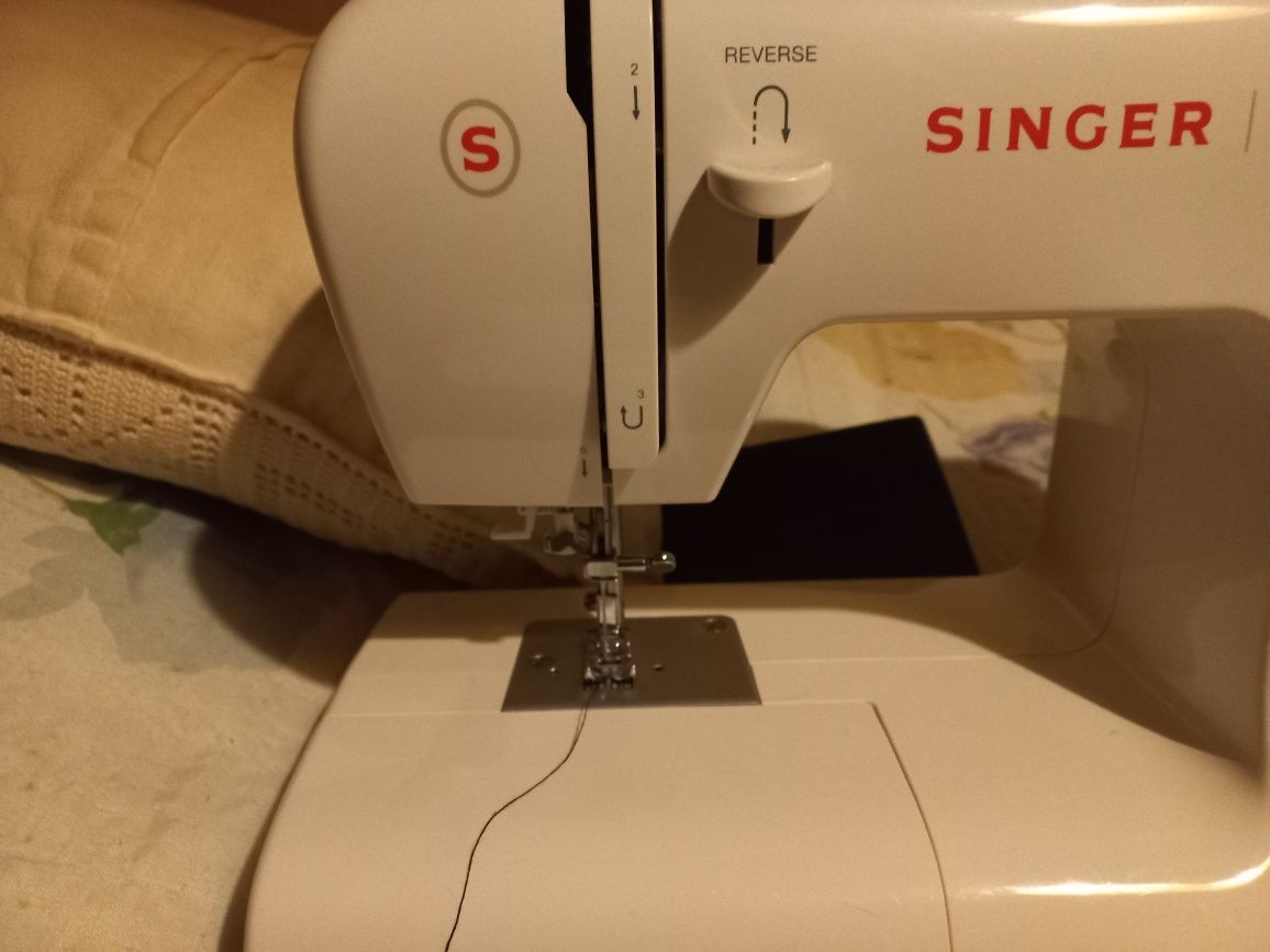 Maquina de costura singer