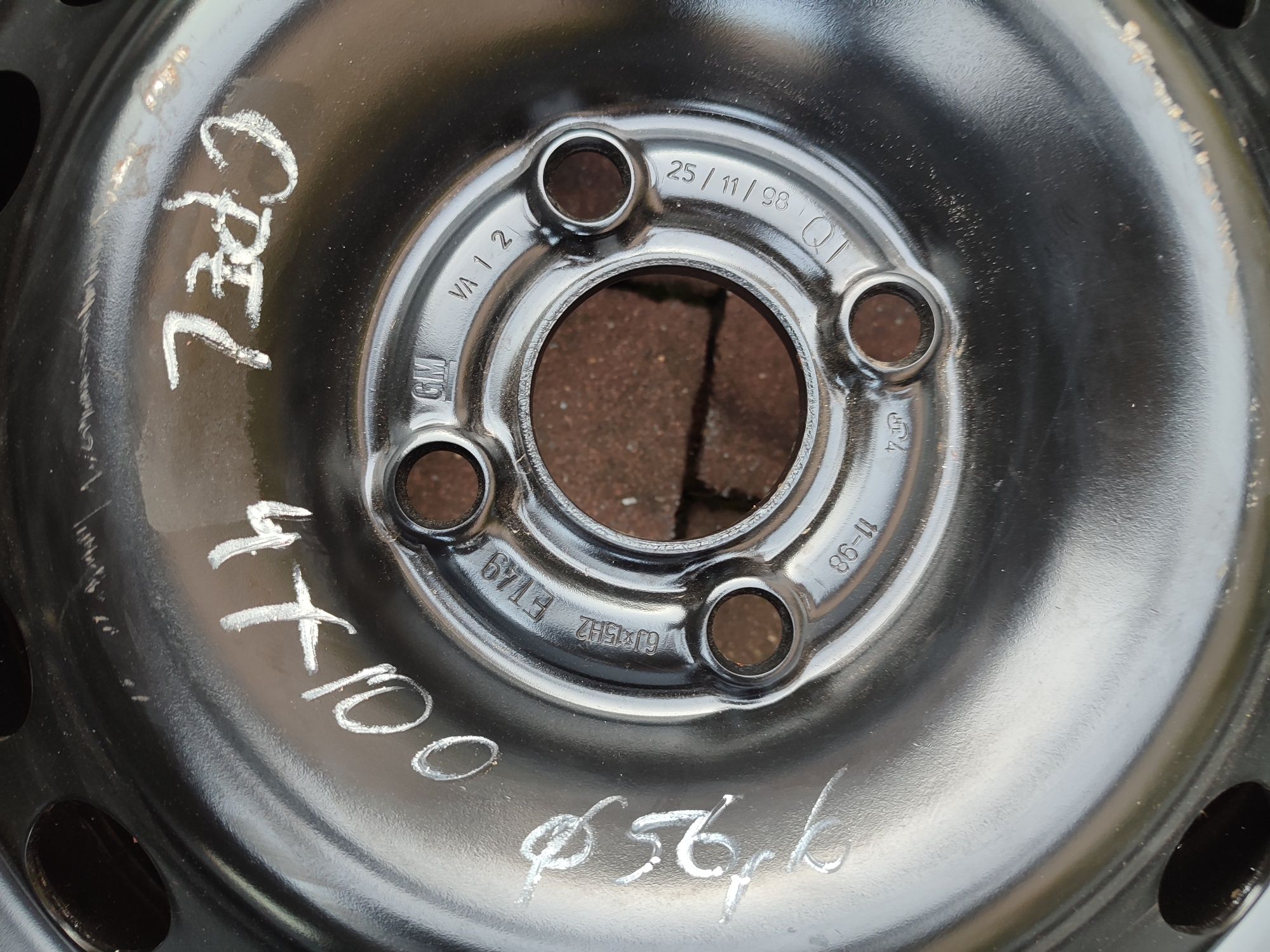 Felga 15 Opel 4x100 6J et49