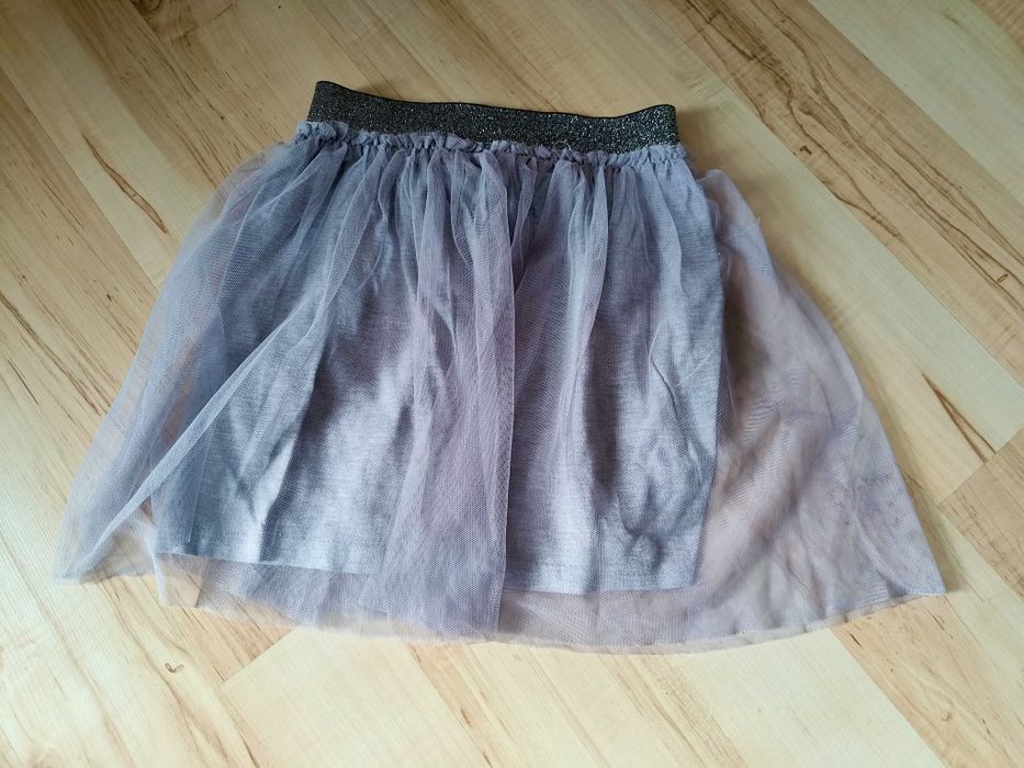 Spódniczki r. 128/134