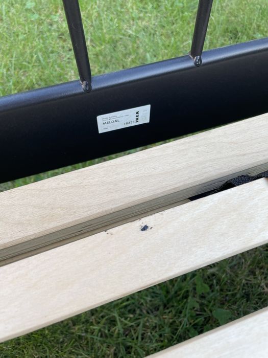 Łóżko Ikea czarne metalowe ze stelażem 90/ 200