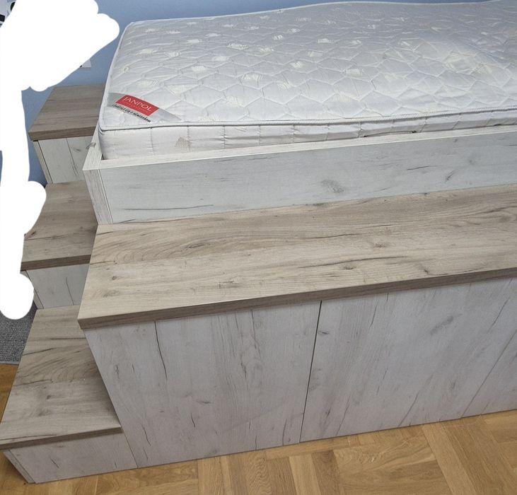 Łóżko ze skrytką łóżko piętrowe