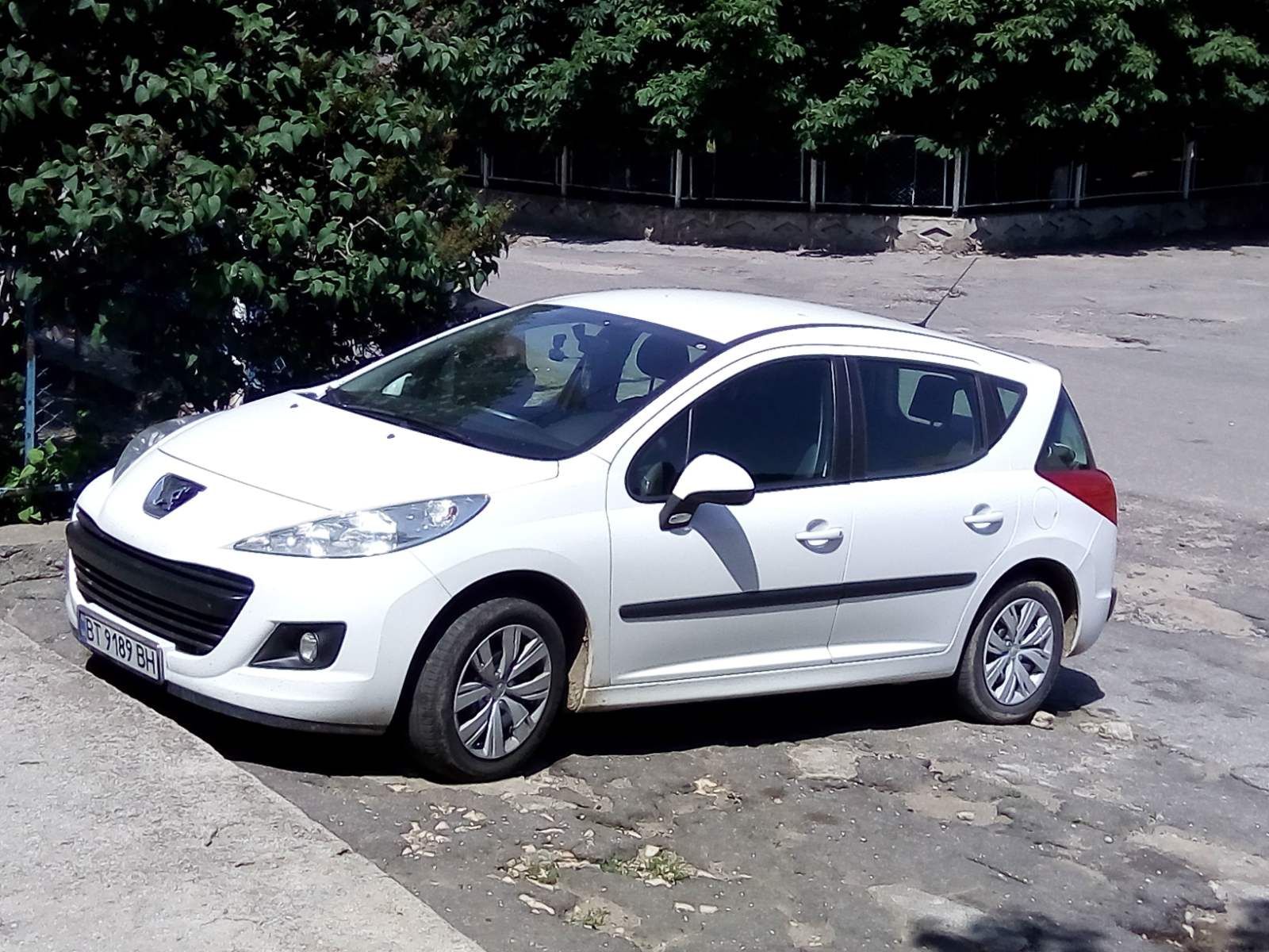 Авто Peugeot 207 sw