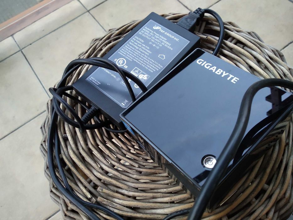Gigabyte GA-BXi7-4770R-IDD