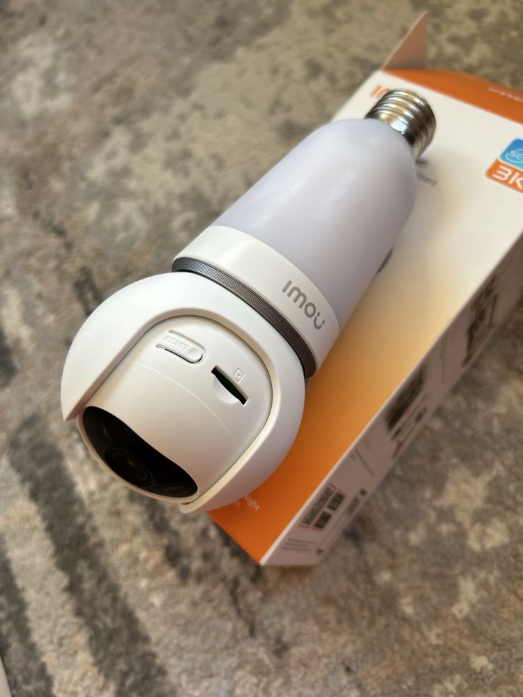 Bulb Cam 5MP Smart Wireless Security Camera