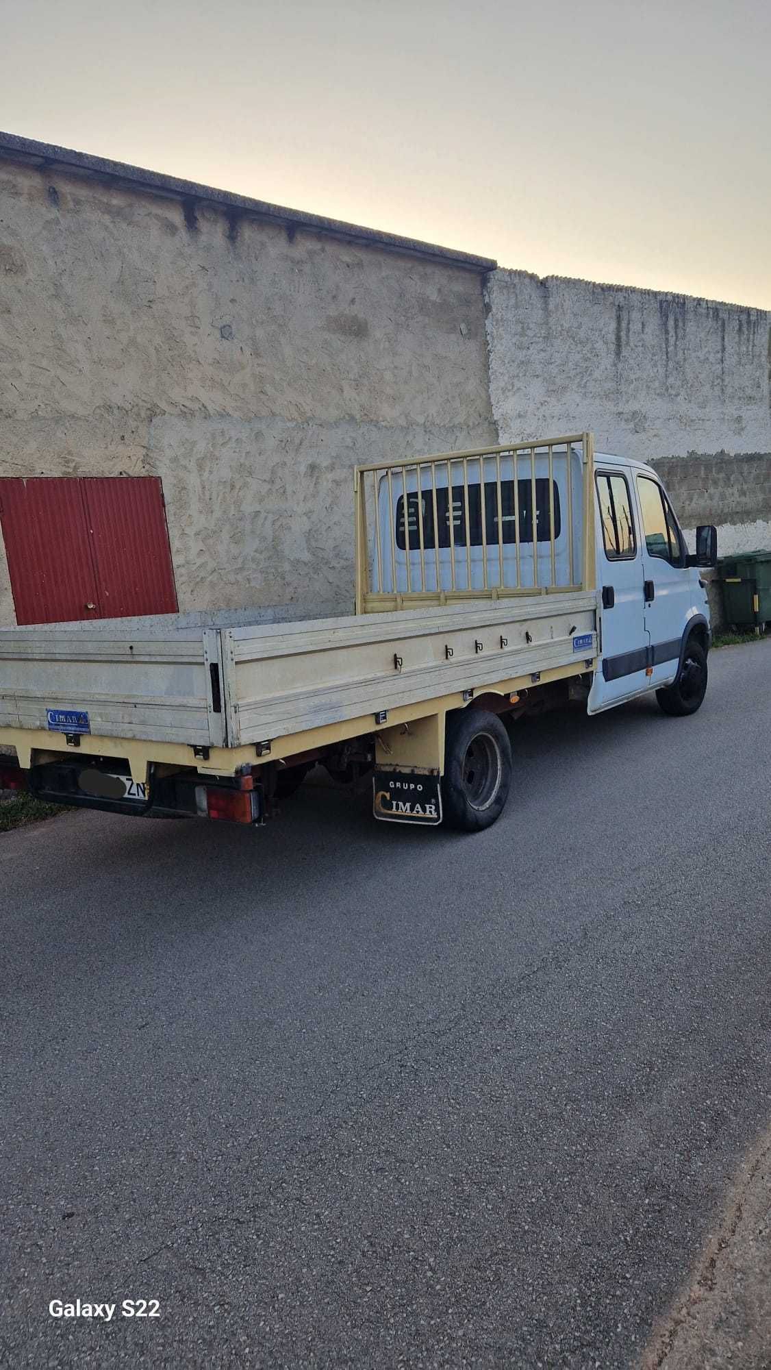 Iveco Daily 35c12, ano 2005, 7 lugares