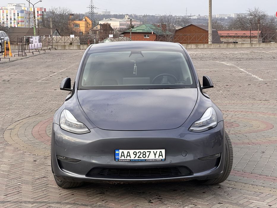 Tesla model Y long range