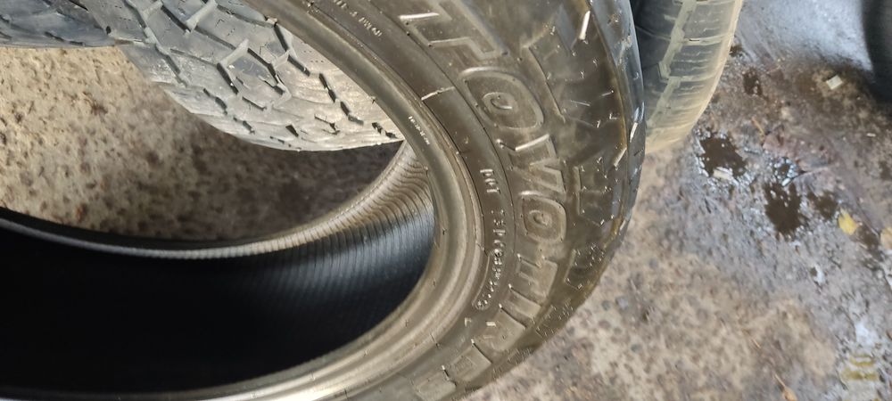 Продам всесезонну грязьову гуму Toyo Open Country A/T III