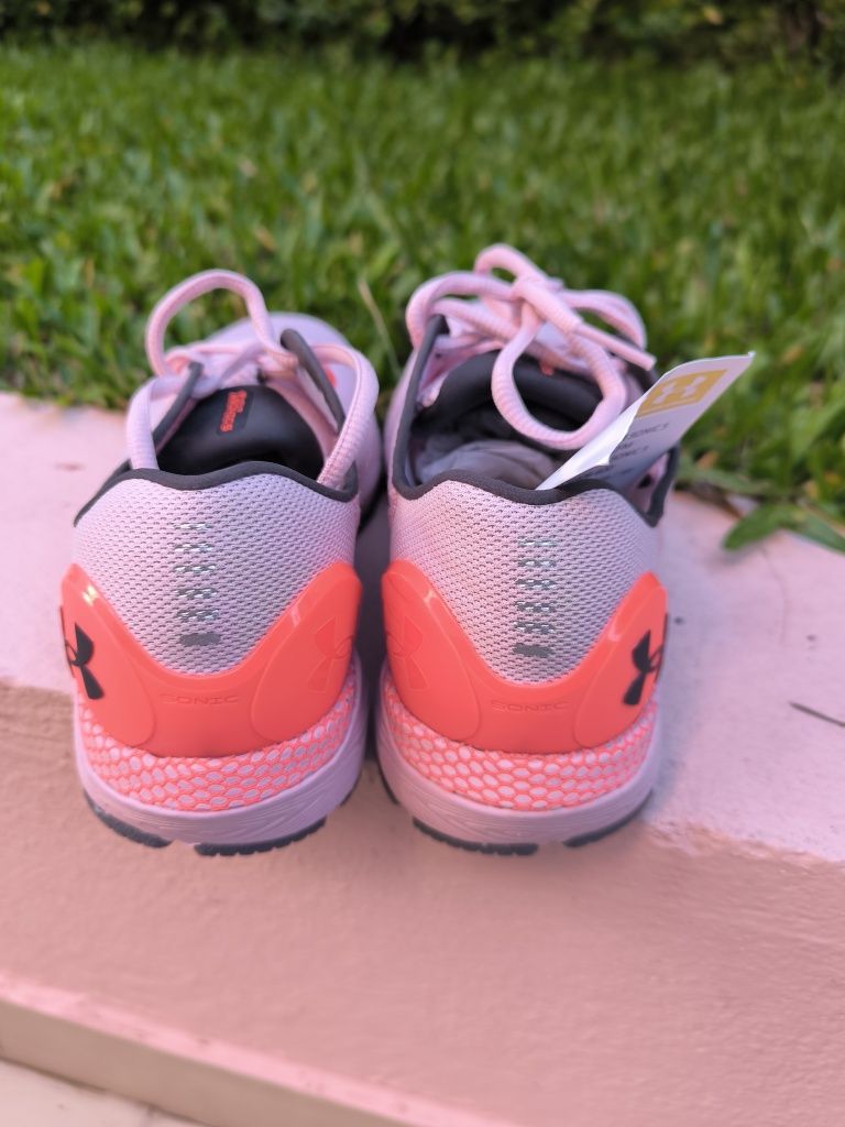 Sapatilhas under armour novas
Sapatilhas de Corrida Under Armour UA W